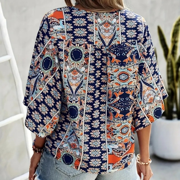 🆕️ Print Batwing Sleeve Blouse - Picture 3 of 7
